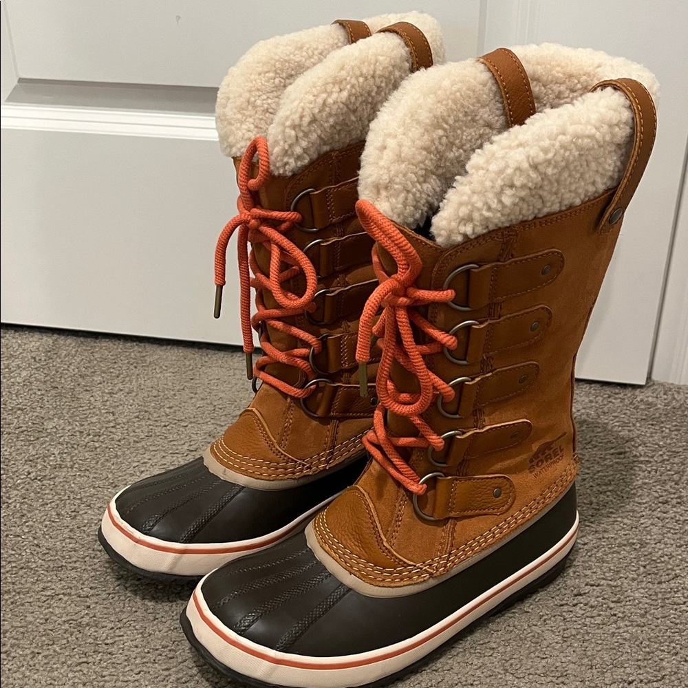Sorel Joan of Arc Boots - Excellent condition.